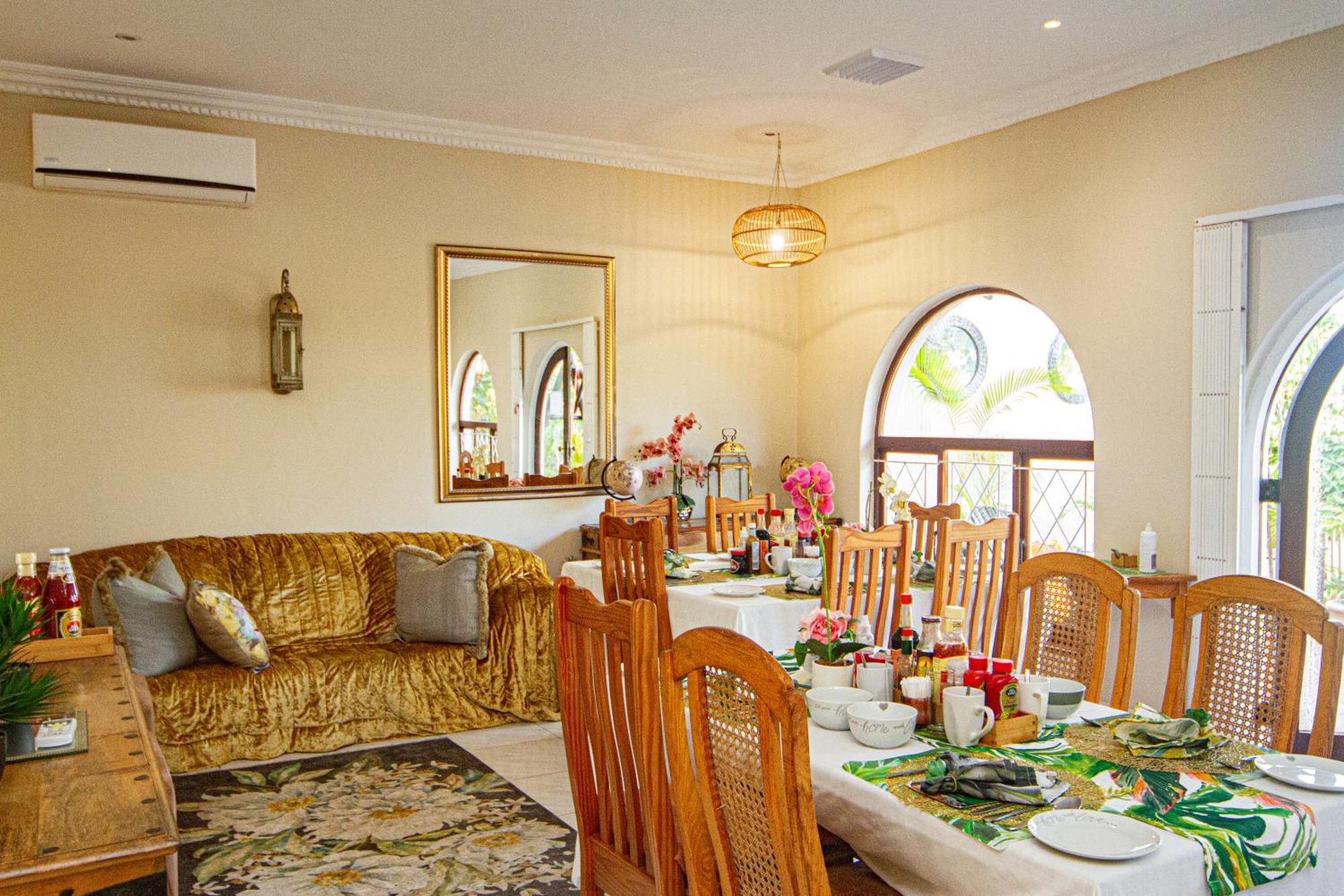 La Loggia Bed And Breakfast Дурбан Экстерьер фото
